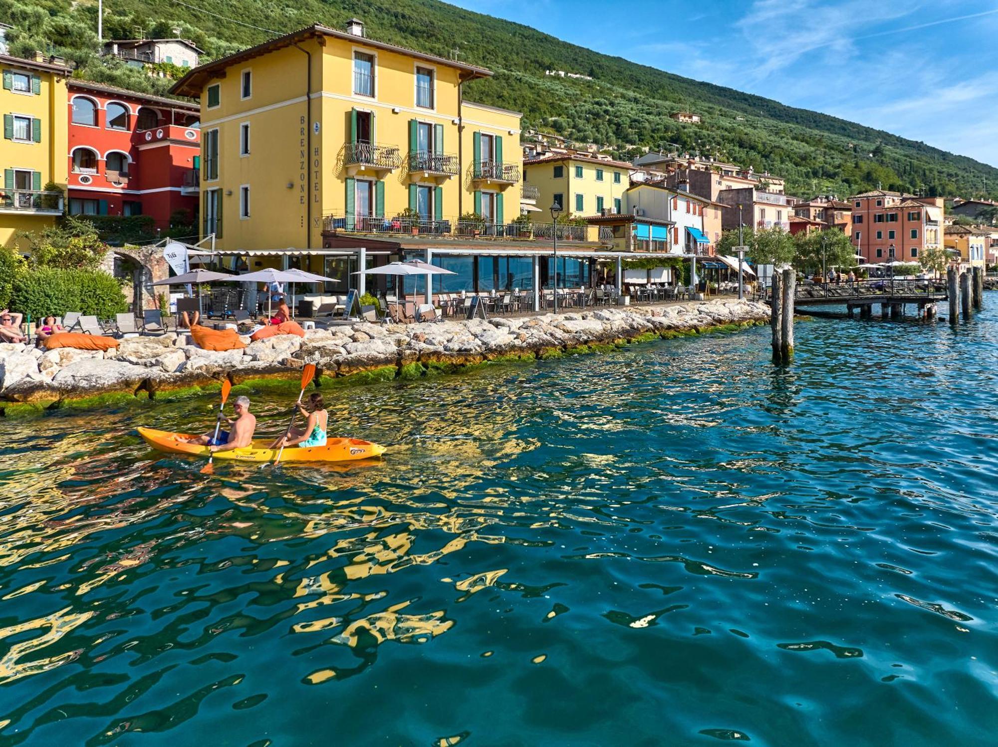 Lake Front Hotel Brenzone エクステリア 写真